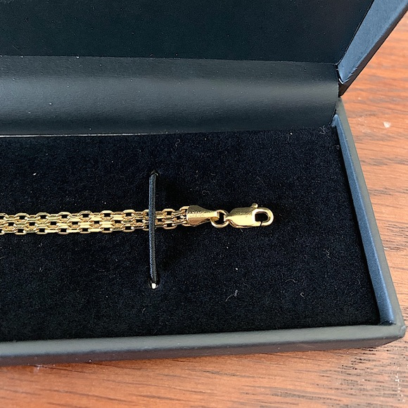 Macy's Gold Bracelet - Picture 5 of 7